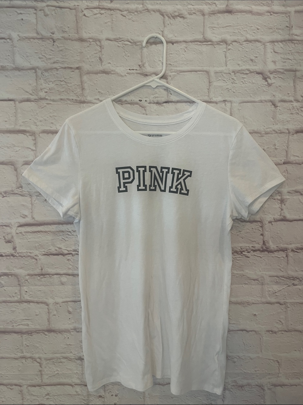 PINK Victoria's Secret White Crew Tee
